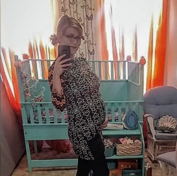 Meet your Posher, Kaitlyn - Picture 15 of 16